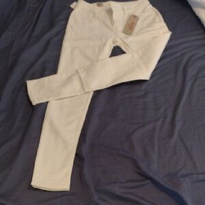 NWOT Levi's 535 Super Skinny Jeans 29x30